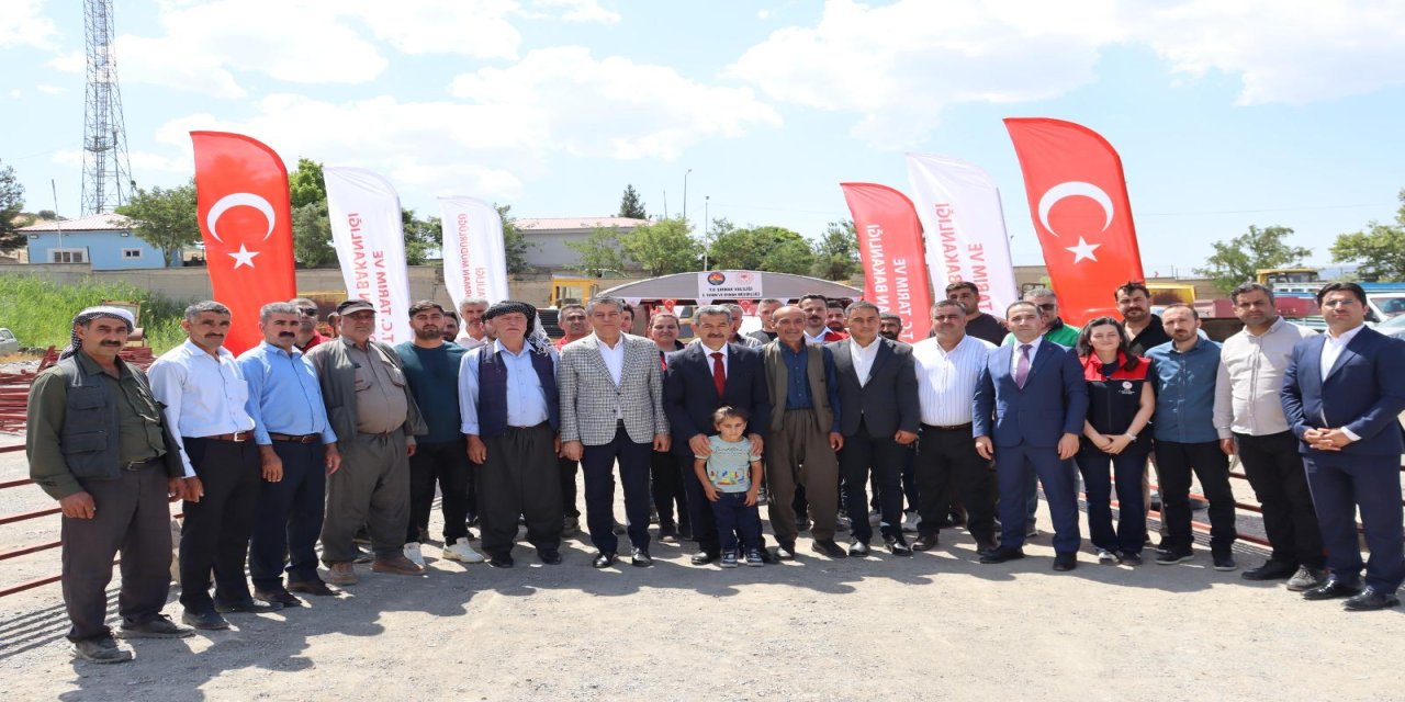 Şırnak'ta Hayvancılığa Yeni Destek: Mobil Veteriner ve Süt Sağım Projesi Hayata Geçti
