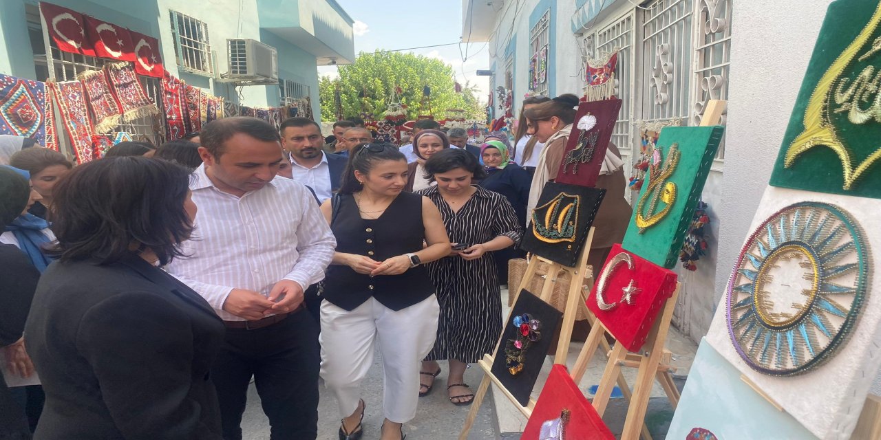 Kaymakam Çağlar Partal'dan ADEM Sergisine Ziyaret