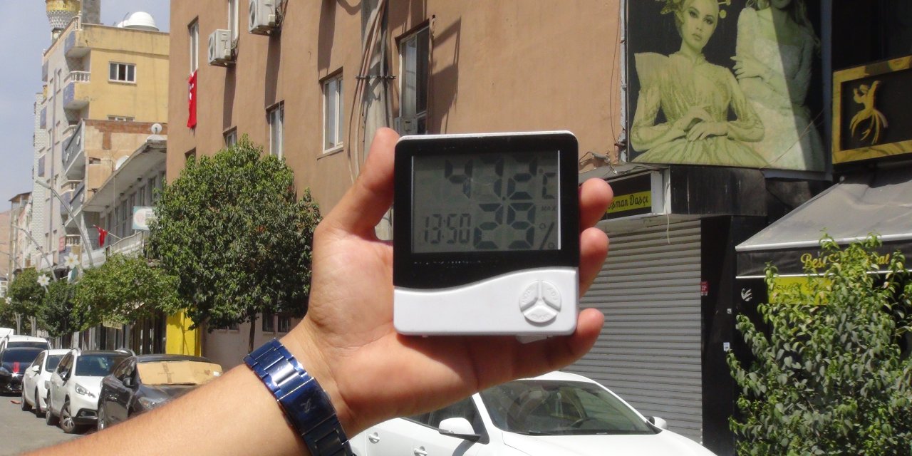 Sıcaktan kavrulan Cizre Halkı, Klimaları açıp serinlemek için elektrik indirimi talep etti