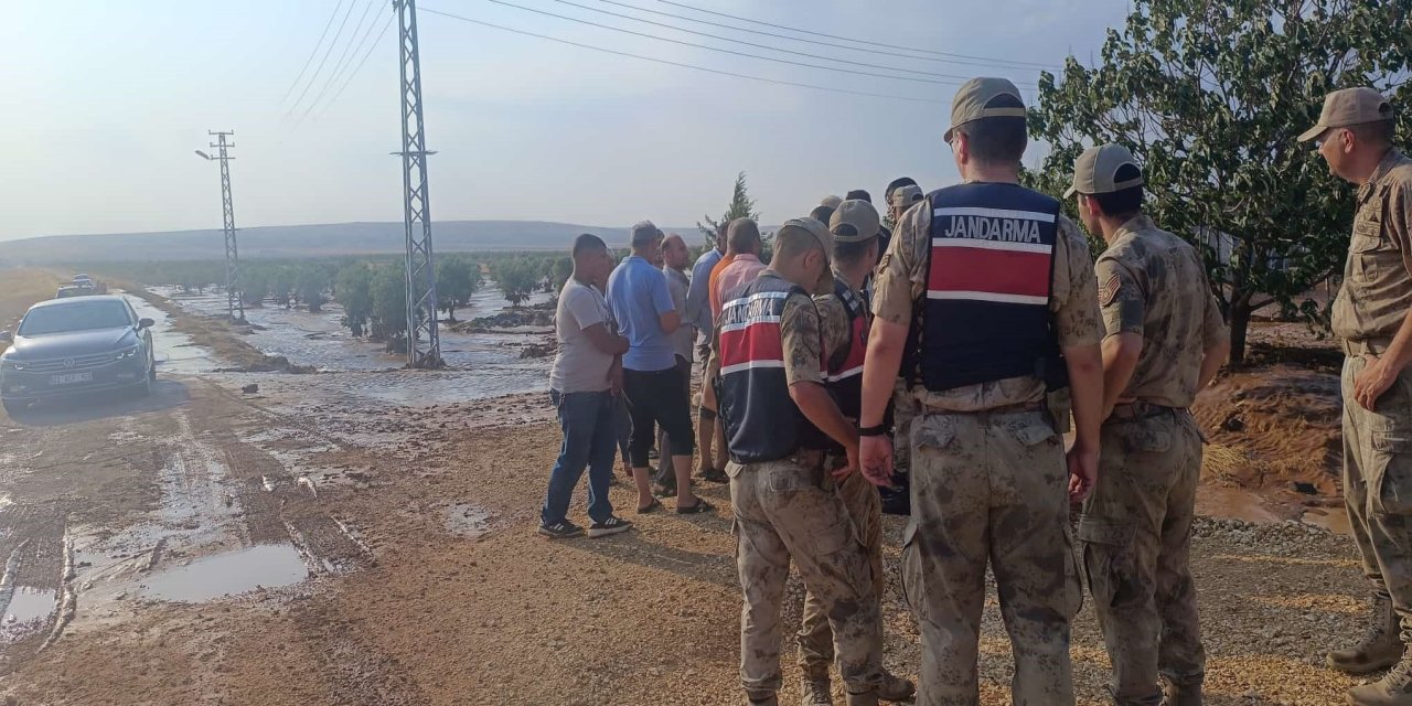 Kilis'te Yaz Ortası Sağanak Felaketi: Taşkınlar Meydana Geldi!
