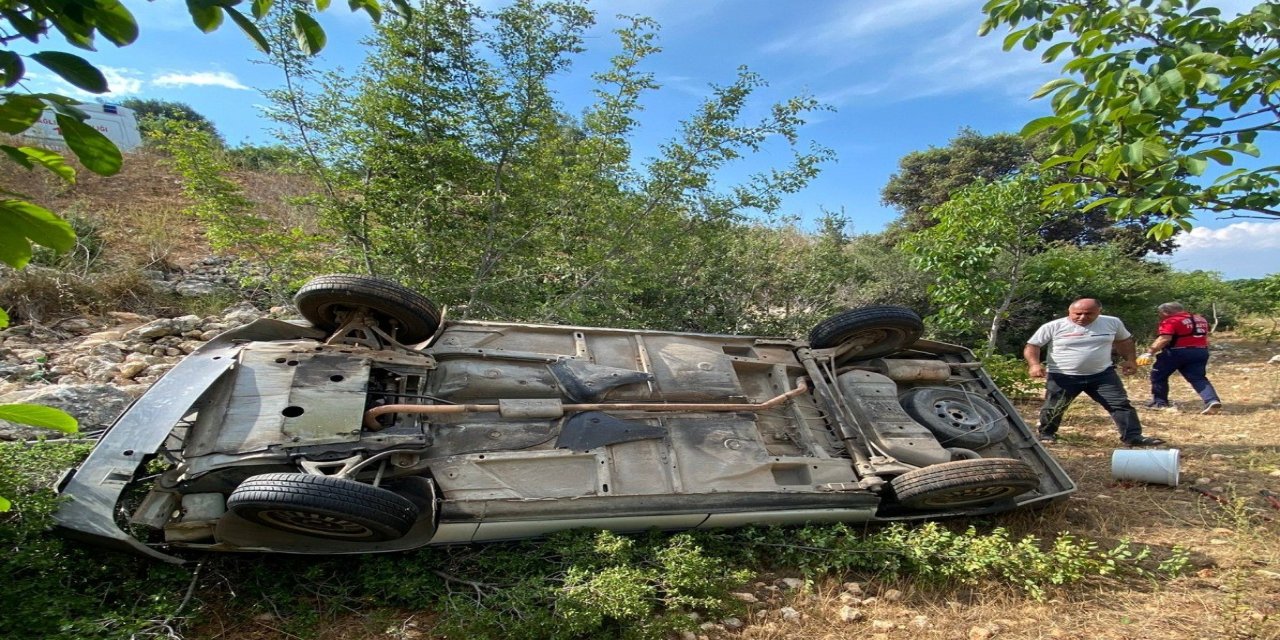 Otomobil Uçuruma Yuvarlandı: 5 Yaralı Kurtarıldı!