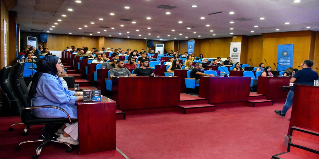 Stajyerlere İş Sağlığı ve Güvenliği Eğitimi Verildi