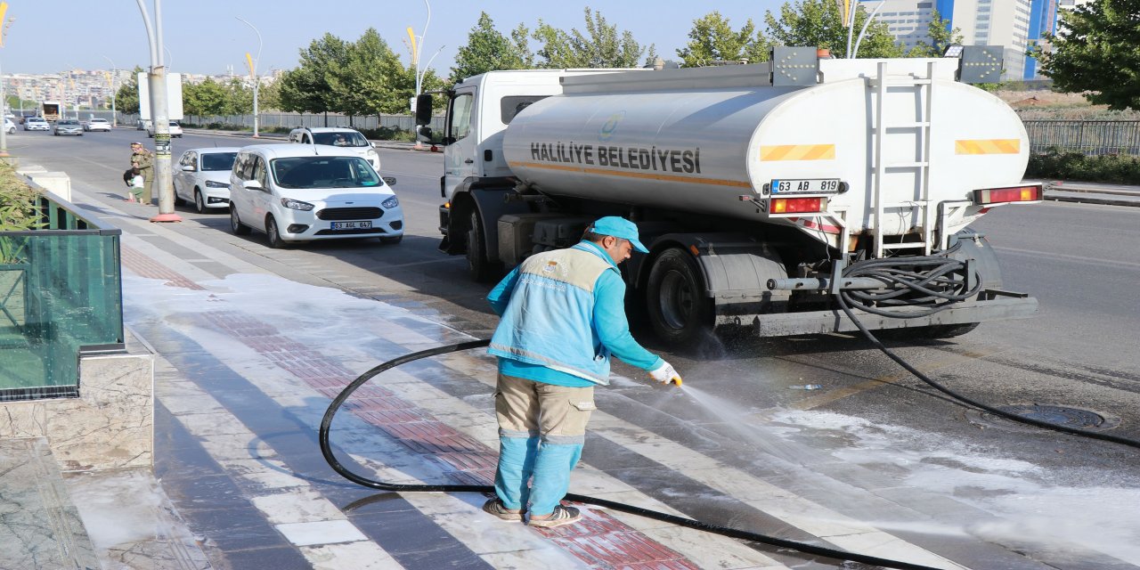 Haliliye'de Temizlik Seferberliği Aralıksız Sürüyor: Vatandaşlardan Tam Not!
