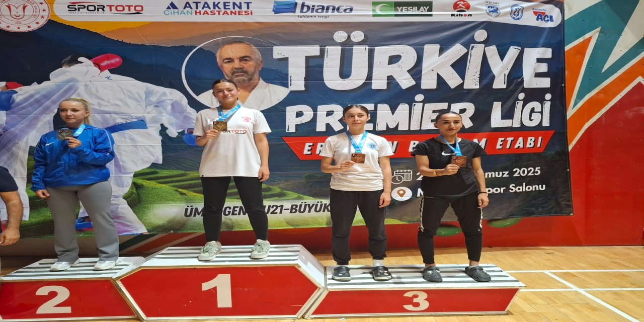 DBB Sporcusu Nazlı Bozkurt Türkiye Karate Şampiyonası'nda Üçüncü Oldu