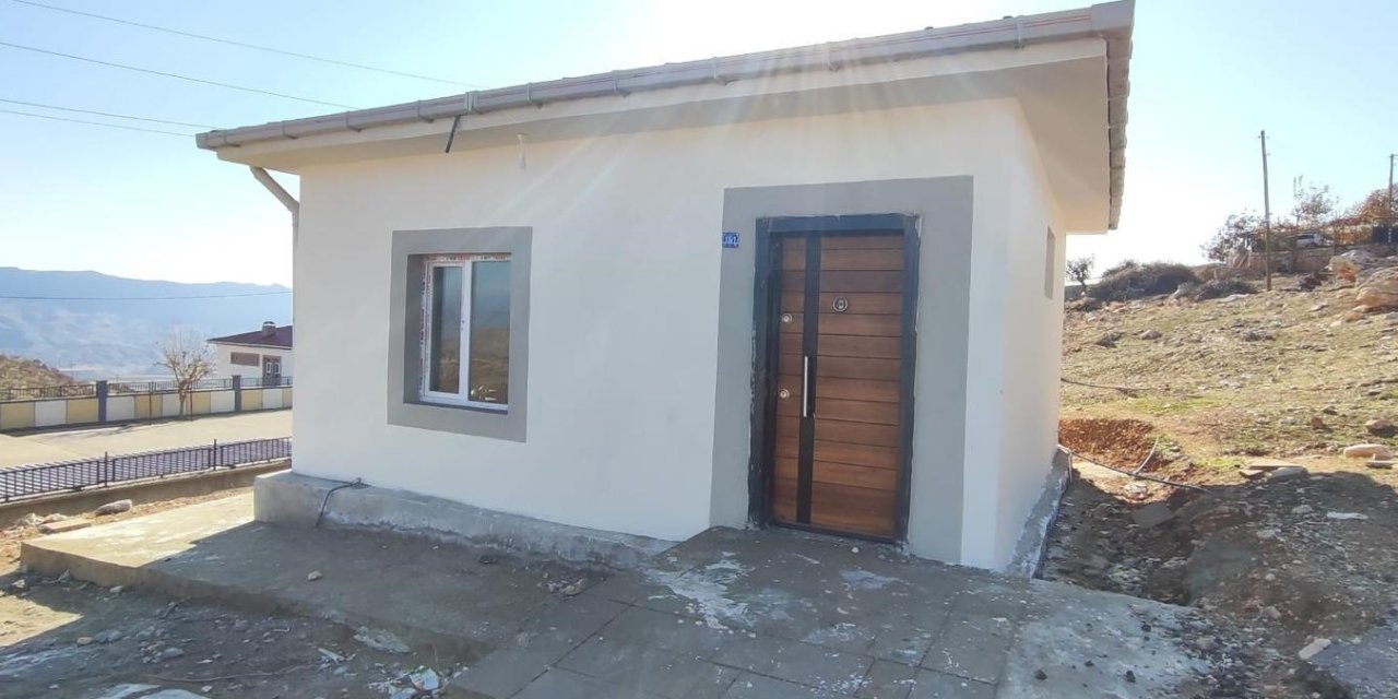 Şırnak’ta Köy Muhtarlarına yeni Muhtarlık Ofisleri yapıldı