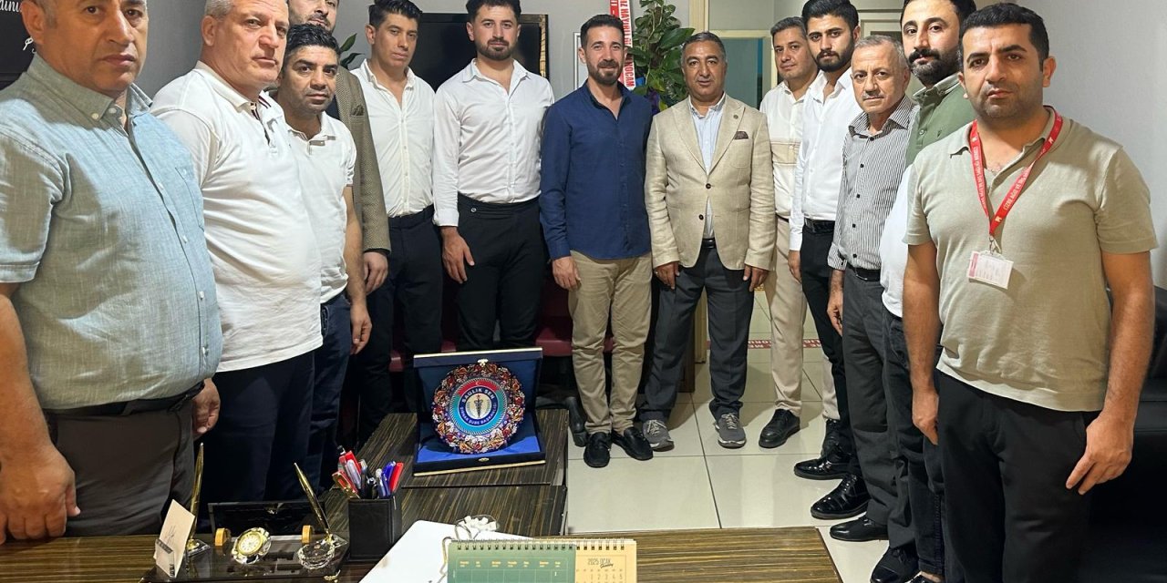 Sağlık-Sen Şube Başkanı Anmal,Cizre ADSM Başhekimi Karaaslan ile sağlık hizmetini değerlendirdi