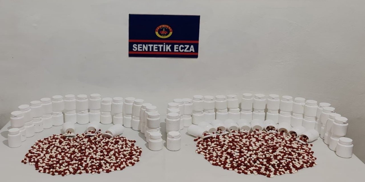 Manisa'da 5 Bin Adet Sentetik Hap Ele Geçirildi: 2 Tutuklama