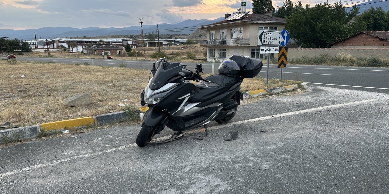 Tosya'da D100 Karayolu'nda Kaza: Motosiklet Sürücüsü Yaralandı