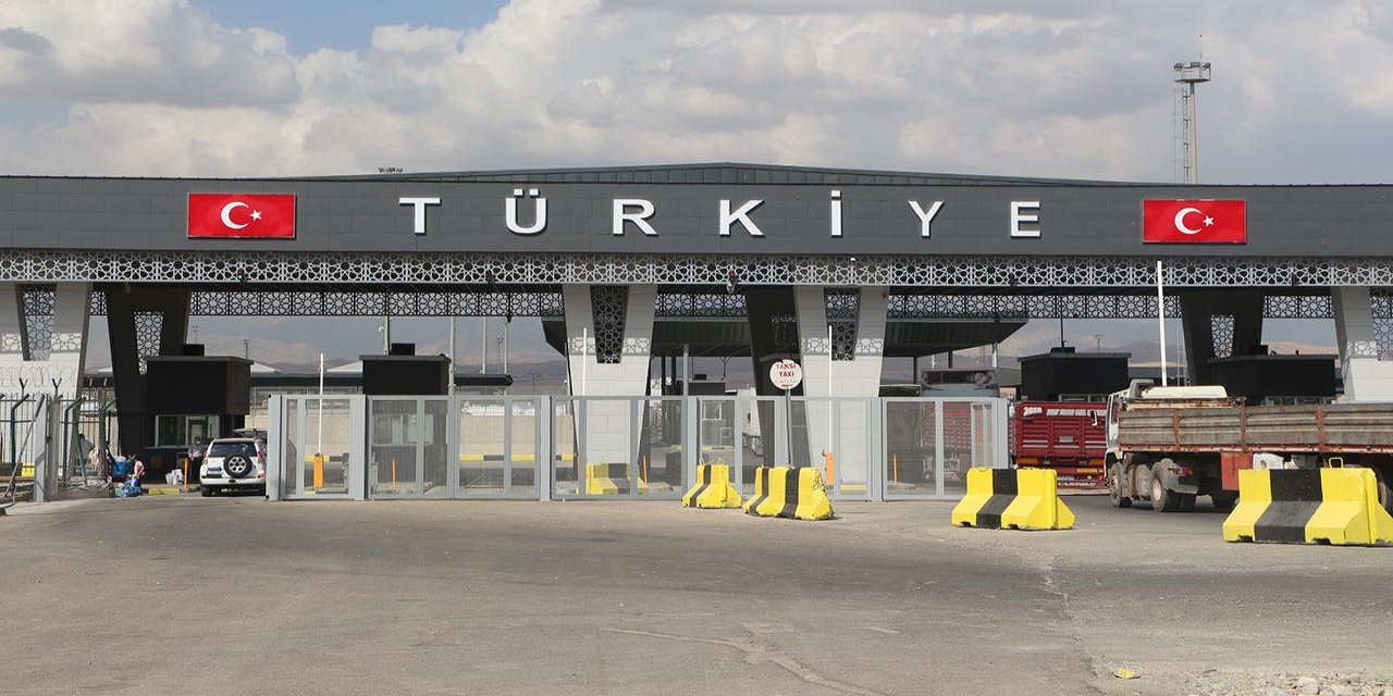 Habur Sınır Kapısı'nda gümrük personeline saldırı