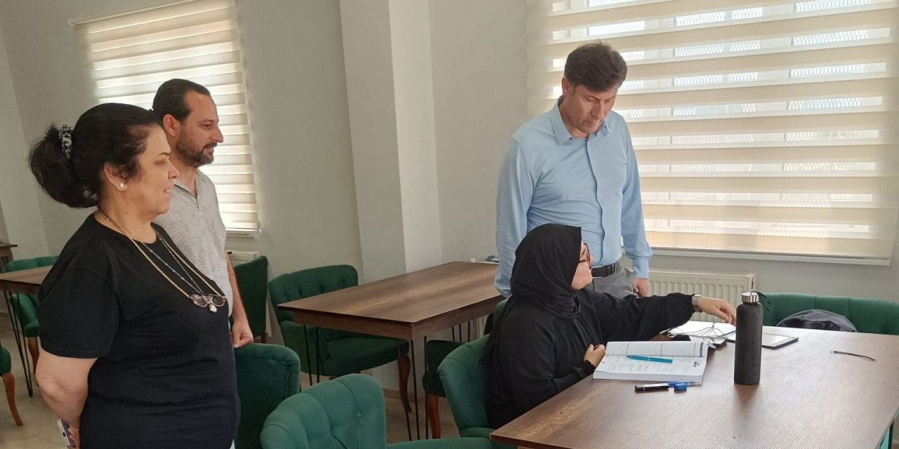 Cizre Milli Eğitim Müdüründen çalışma salonuna ziyaret