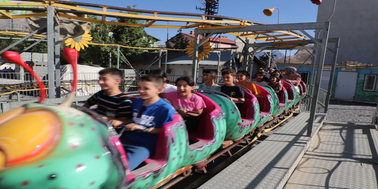 Hakkari'de Ücretsiz Açılışla Eğlence Dolu Gün