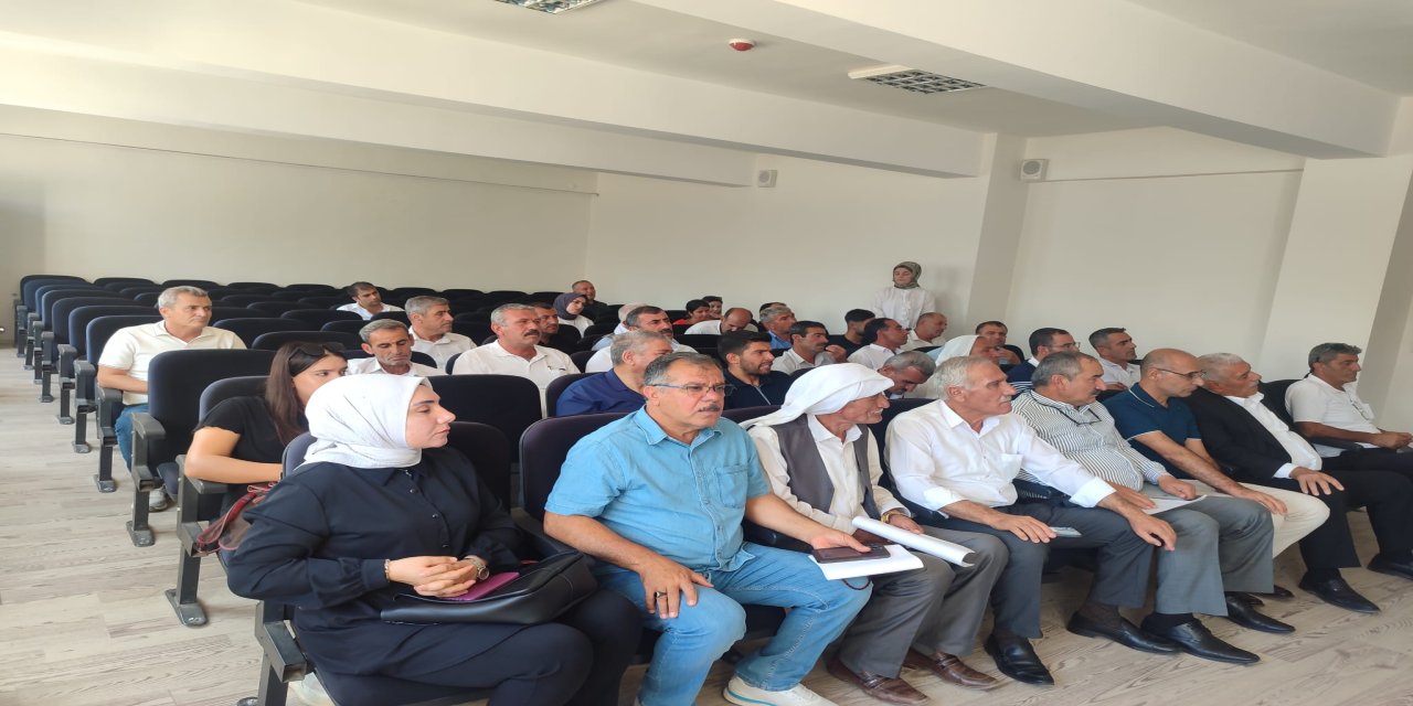 Şırnak'ta Muhtarlar ve Çiftçilere Toprak Koruma Eğitimi