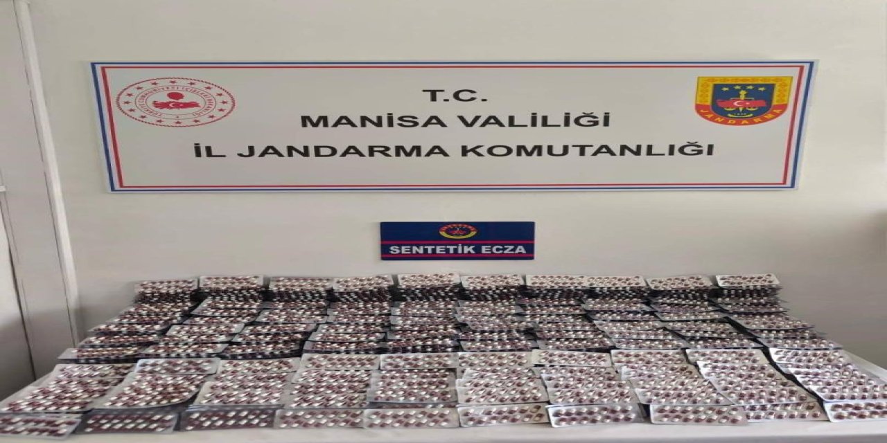 Manisa'da 19 bin 376 sentetik hap ele geçirildi
