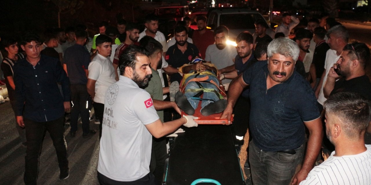 Cizre’de Otomobil Motorlu kuryeye çarptı 1 yaralı