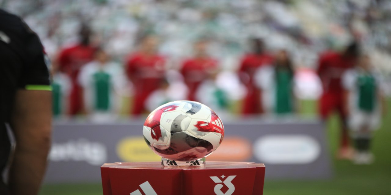 Konyaspor İlk Yarıyı Önde Kapattı