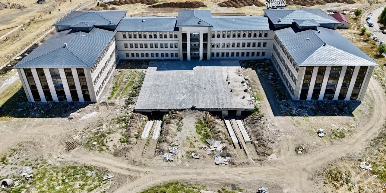 Ağrı sağlıkta bölgesel güç kazanıyor