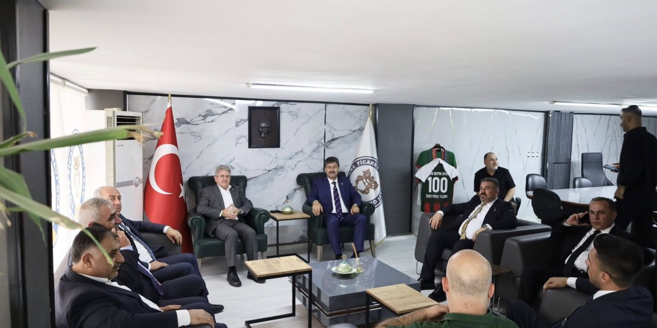 Ak Partili vekil Cizre TSO Başkanı ile görüştü
