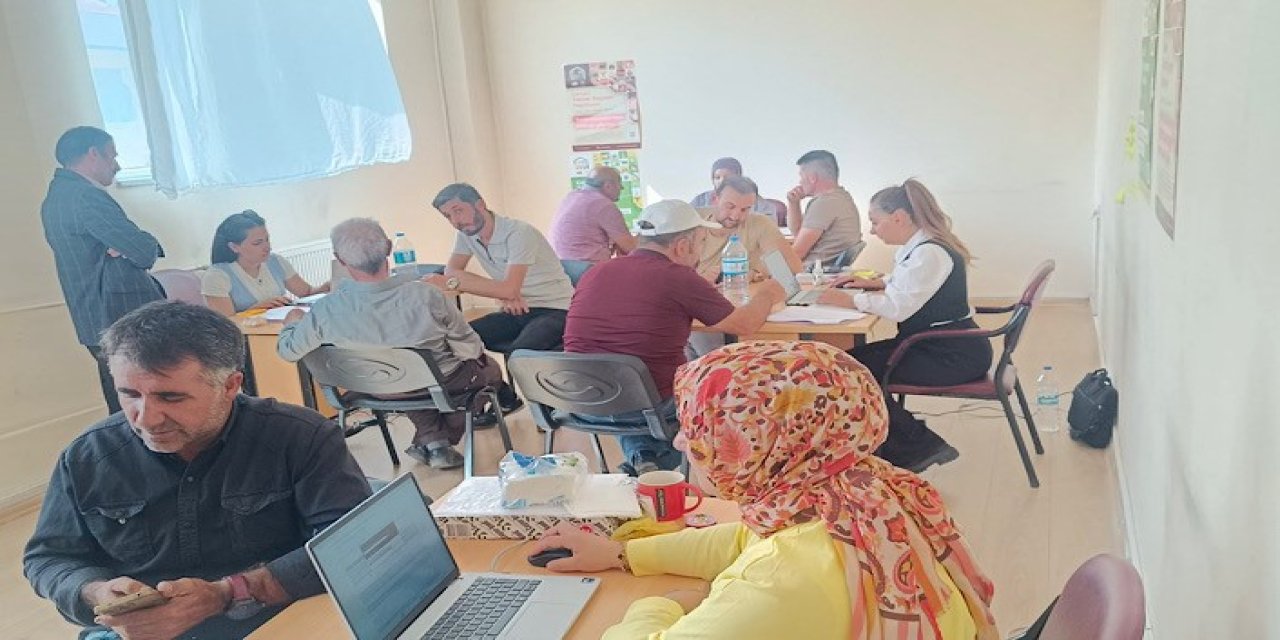 Yüksekova'da tarım sayımı devam ediyor