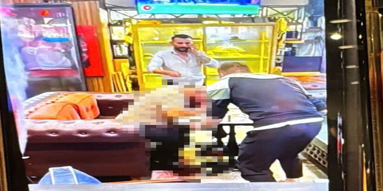 Kafede dehşet anları! Başından vurulan adam ağır yaralandı