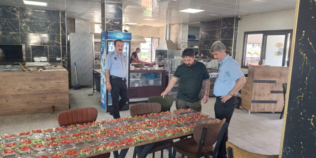 Cizre’de zabıta ekiplerinden Hijyen ve Gıda denetimi