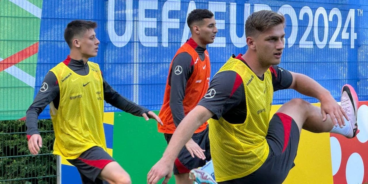 A Milli Futbol Takımı, Gürcistan maçı hazırlıklarına başladı