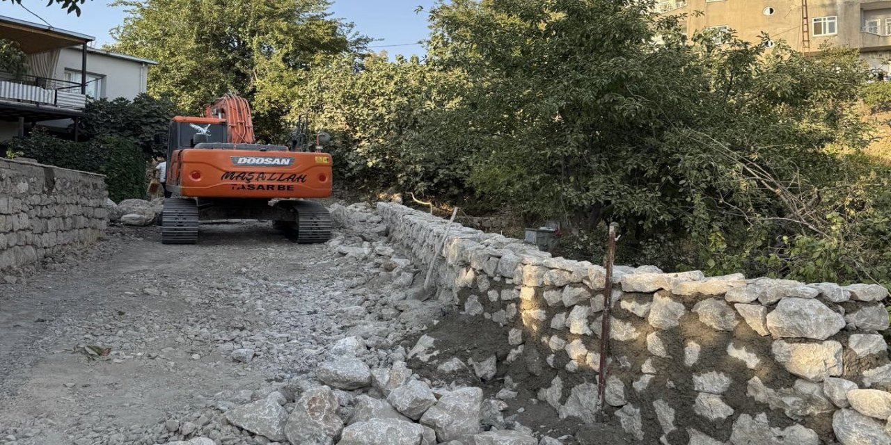 Şırnak Belediyesi'nden ulaşım atağı: Yeni imar yolları açılıyor