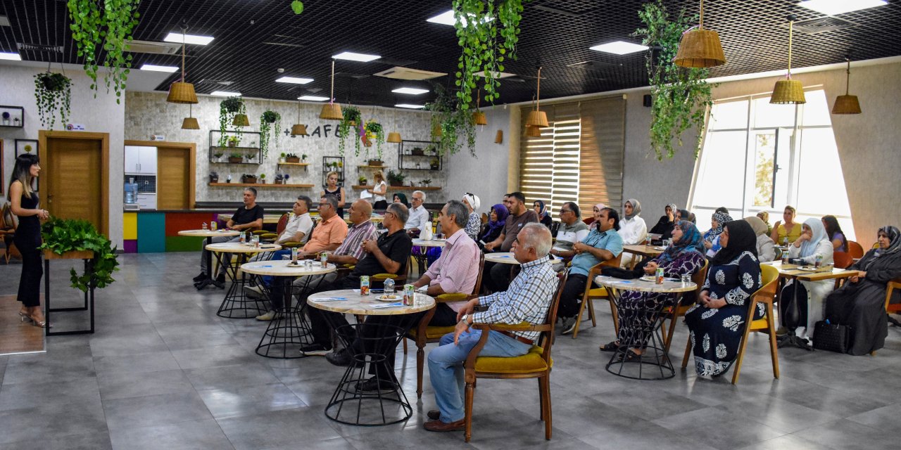 Diyarbakır'da engellilerin ailelerine yönelik hak temelli seminerler başlatıldı