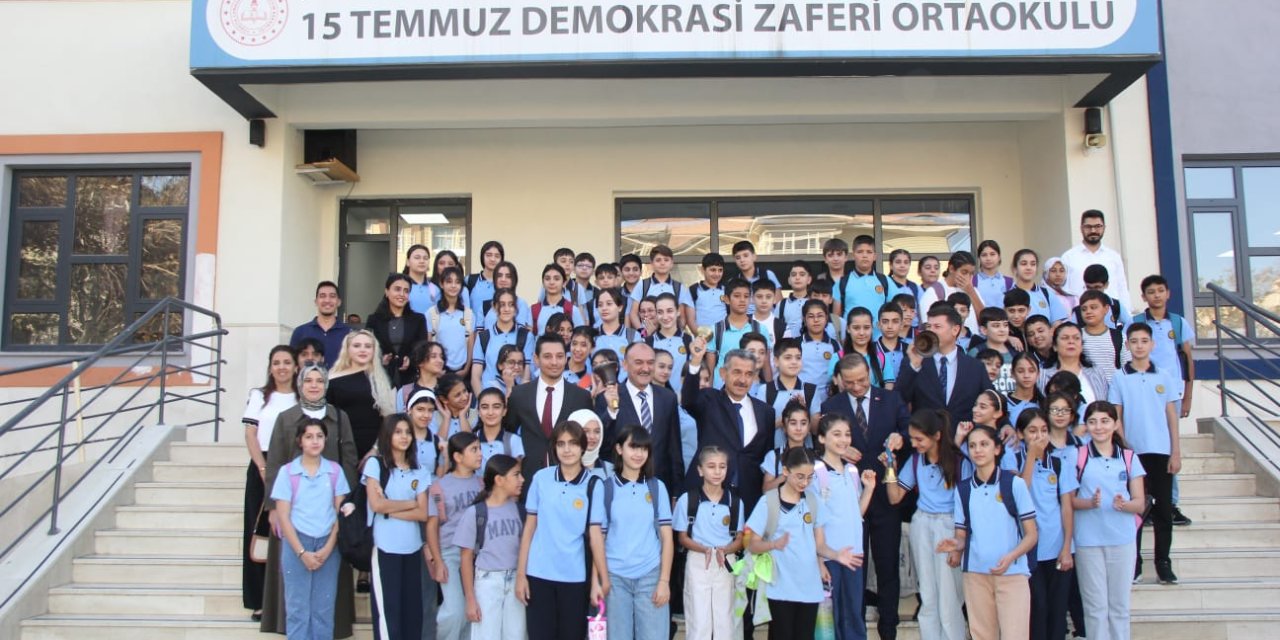 Vali Ekici Zili Çaldı, Cizre’de 46 Bin 349 Öğrenci sınıflara koştu