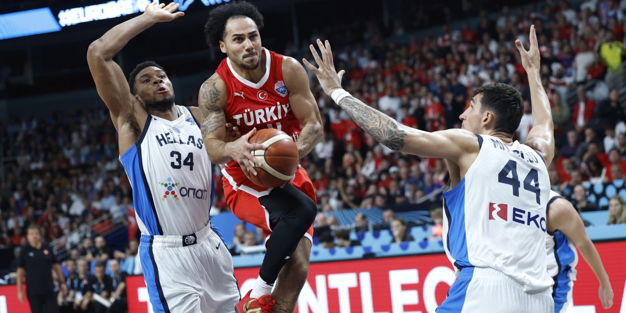 A Milli Erkek Basketbol Takımı finalde