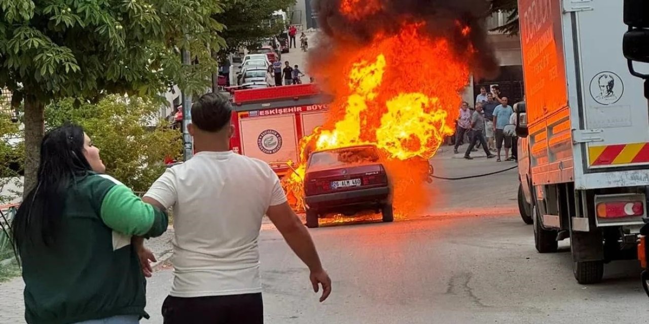 1 defa kullandığı aracının yanışını izledi