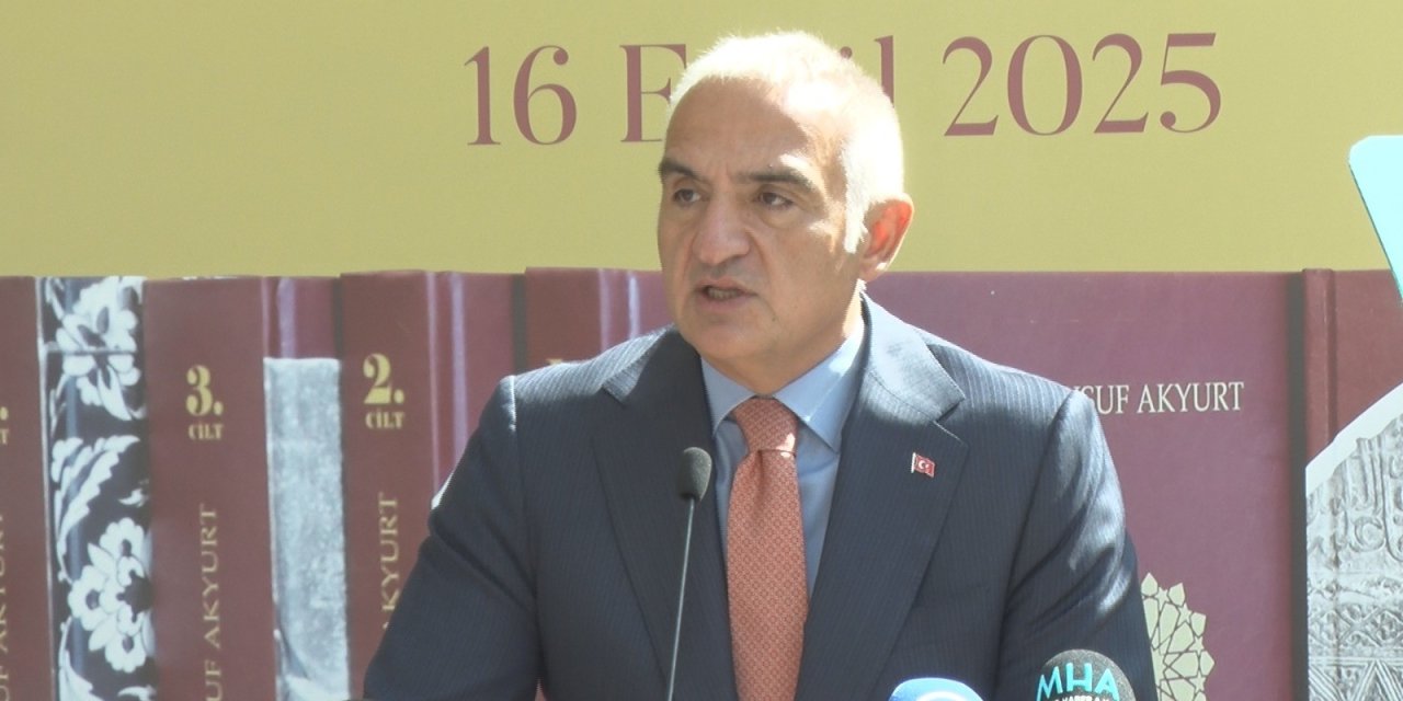 Bakan Ersoy: "Geçmişi bilmeden geleceğe emin adımlarla ulaşılamaz"
