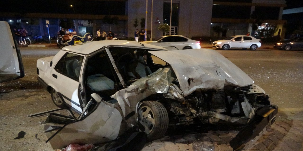 Antalya'da Dehşete Düşüren Kaza: Ortalık Savaş Alanına Döndü