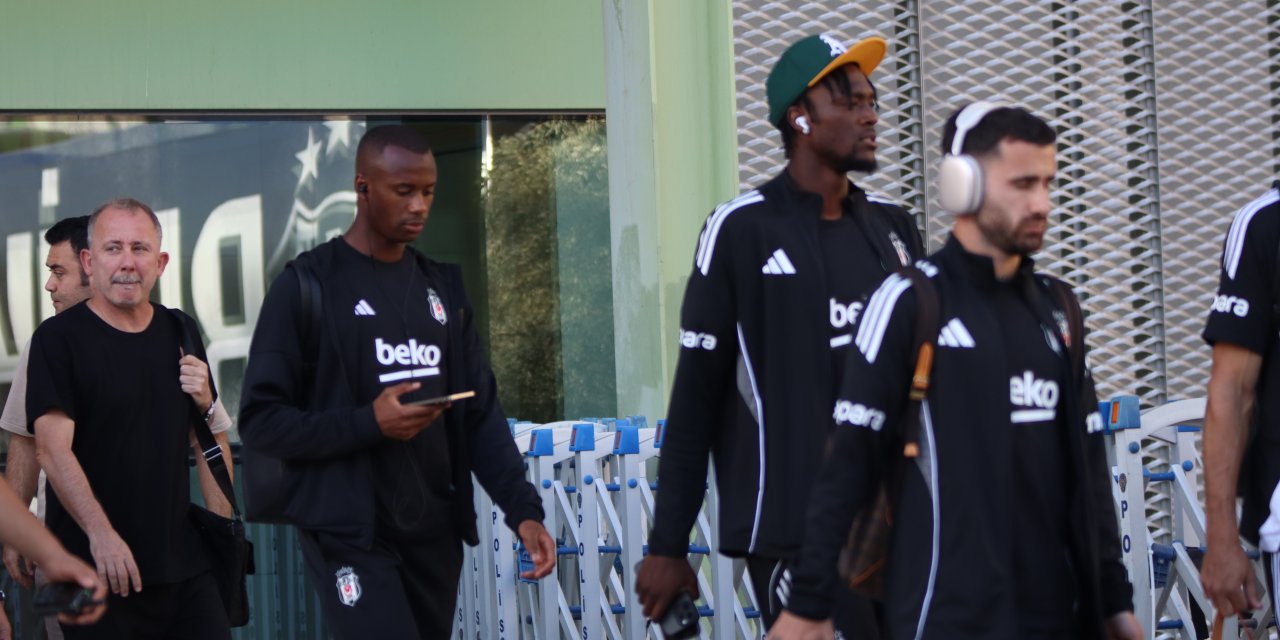 Beşiktaş kafilesi İzmir’e geldi