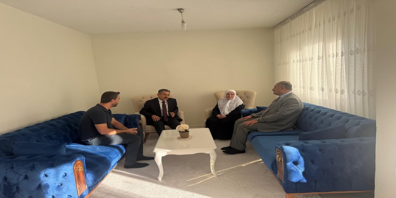Vali Ekici, Şehit Güvenlik Korucusu Enver Yıldırım’ın Ailesini Ziyaret Etti