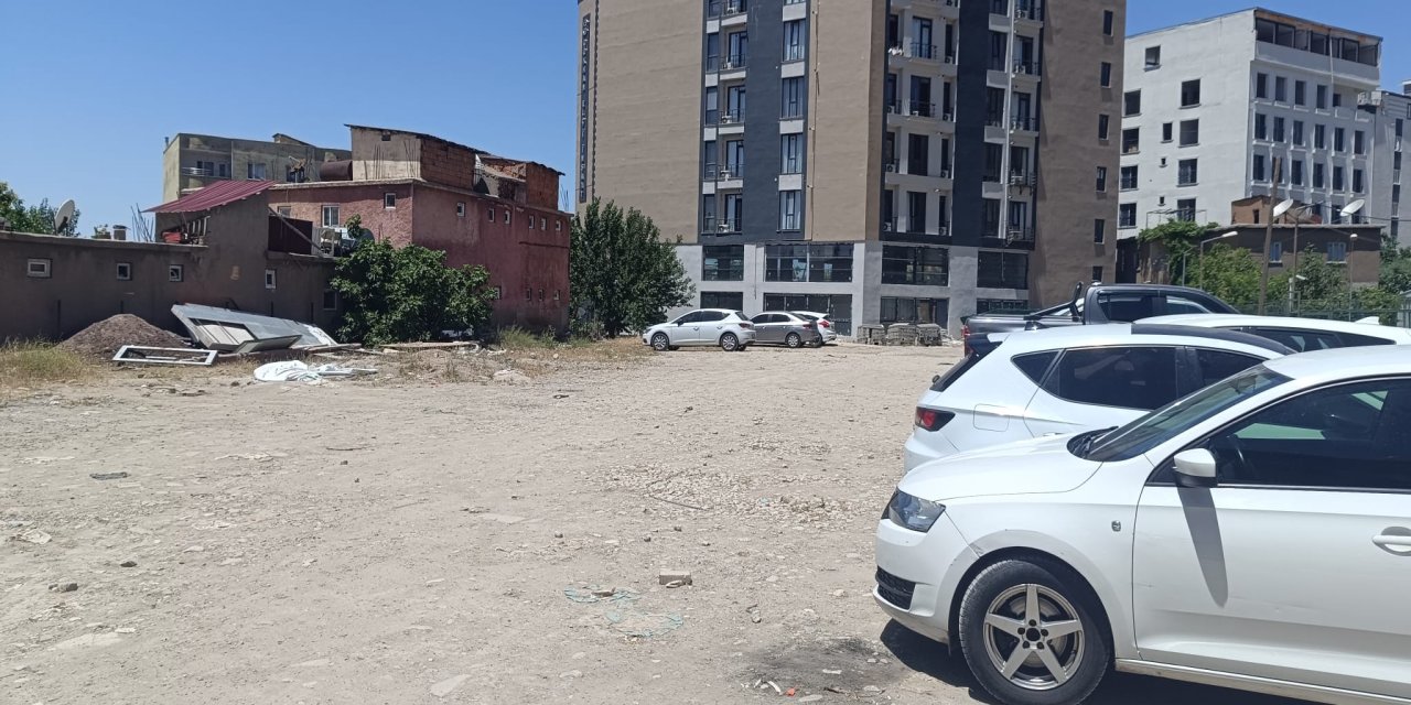 Şırnak PTT Binası 6 Yıldır Yok, Yerleşke Otoparka Döndü!