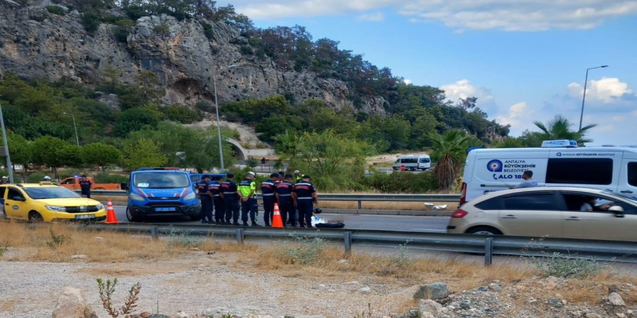 Antalya Tünellerinde Feci Kaza: Motosiklet Sürücüsü Can Verdi