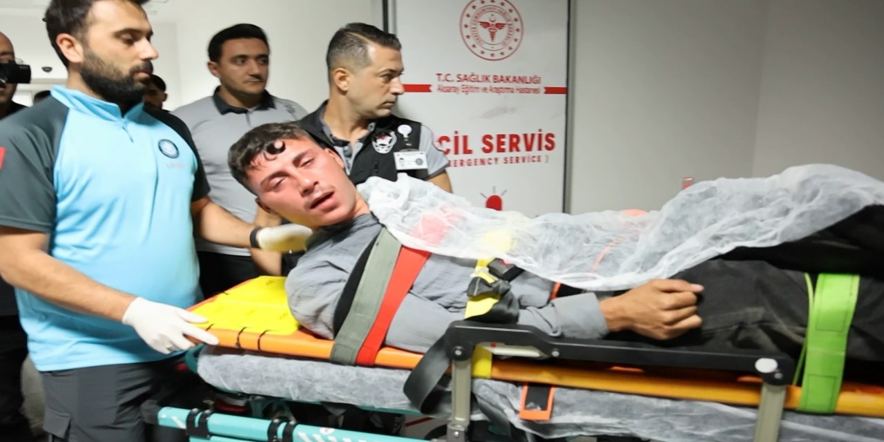 Aksaray'da Kanlı Hesaplaşma: 2 Genç Bıçakla Yaralandı