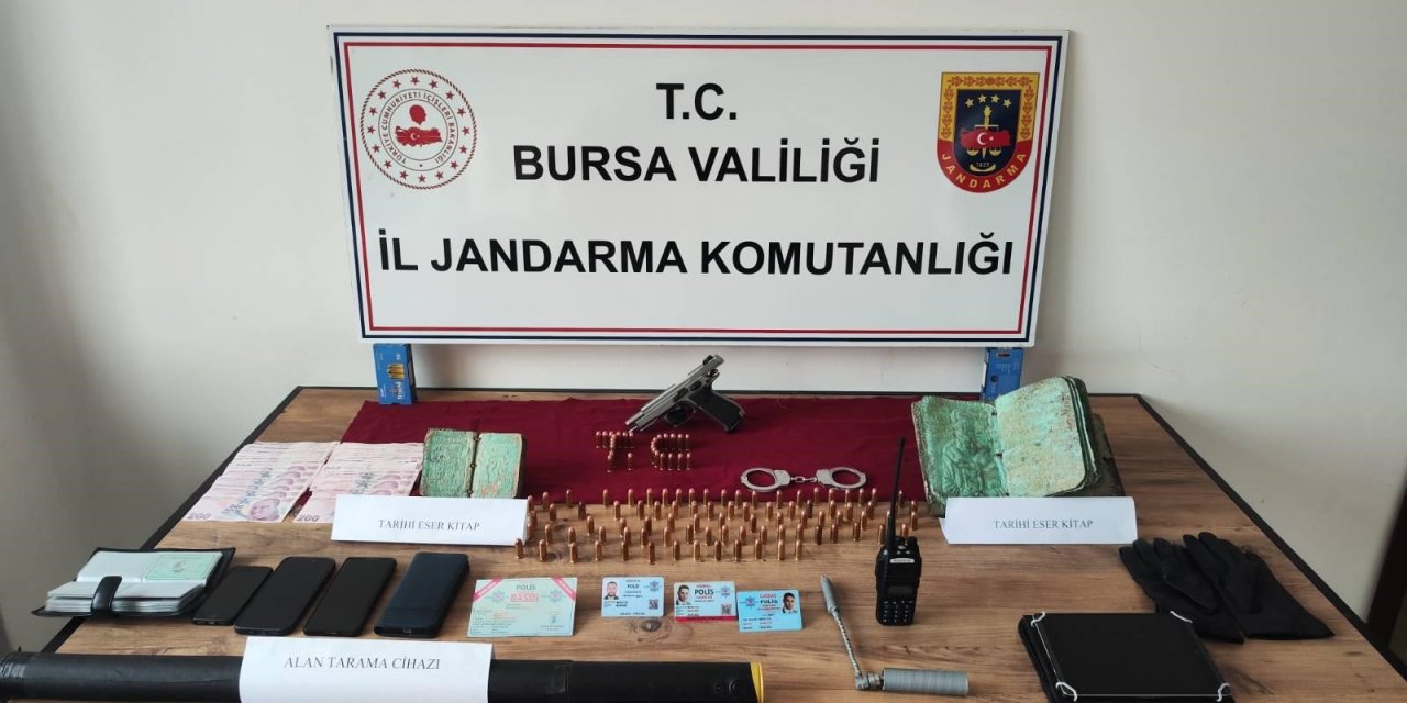 Tarihi incil ve tevratı 5 milyon dolara satmak istedi