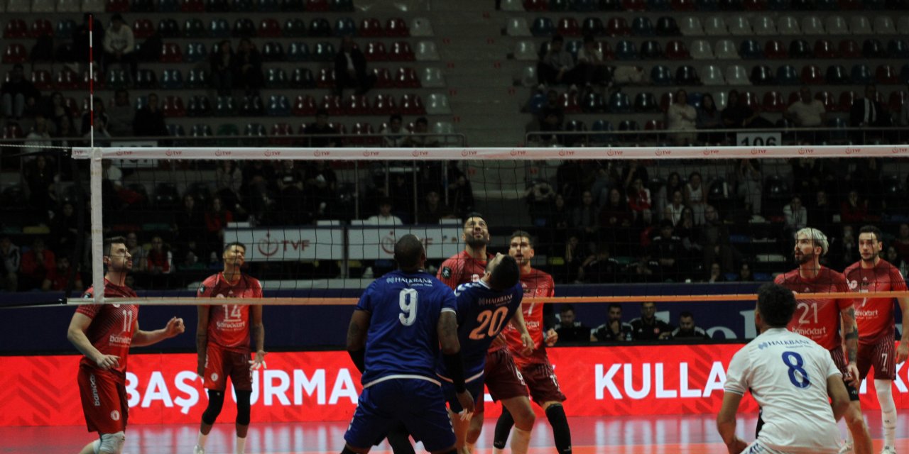 TSYD Ankara Cumhuriyet Kupası: Halkbank: 1 - Ziraat Bankkart: 3