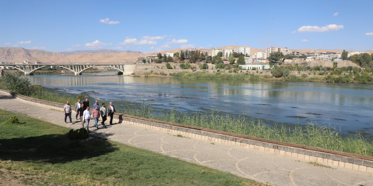 Cizre’nin incisi Dicle Nehri yosun ve balçıktan temizlenecek