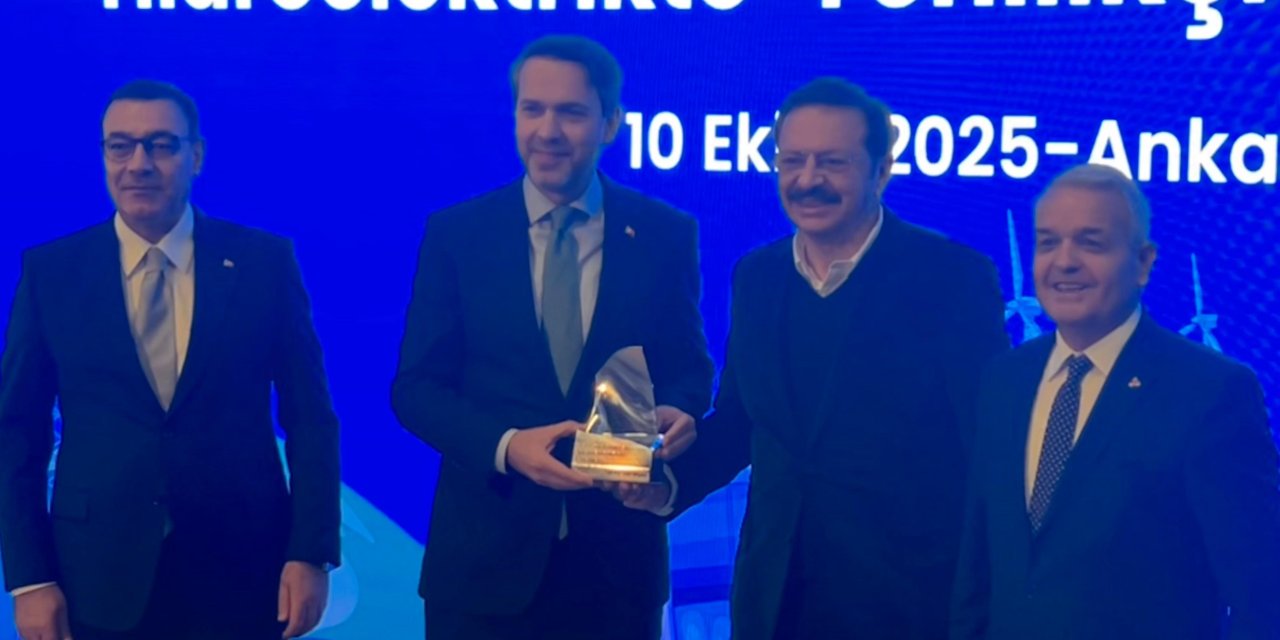 Bakan Bayraktar: "Nükleer enerjiden Türkiye'nin istifade etmesi lazım"