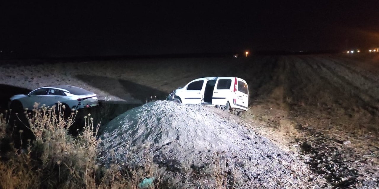 Silopi iki araç tarlaya uçtu, facia ucuz atlatıldı