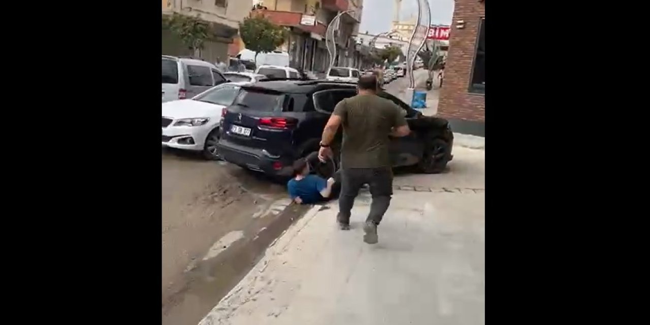 Silopi'de araca çarptı, yayanın üzerinden geçti
