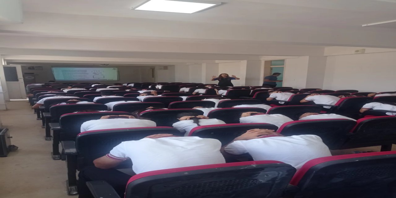 Şırnak’ta Öğrencilere Afet Farkındalık Eğitimi Verildi