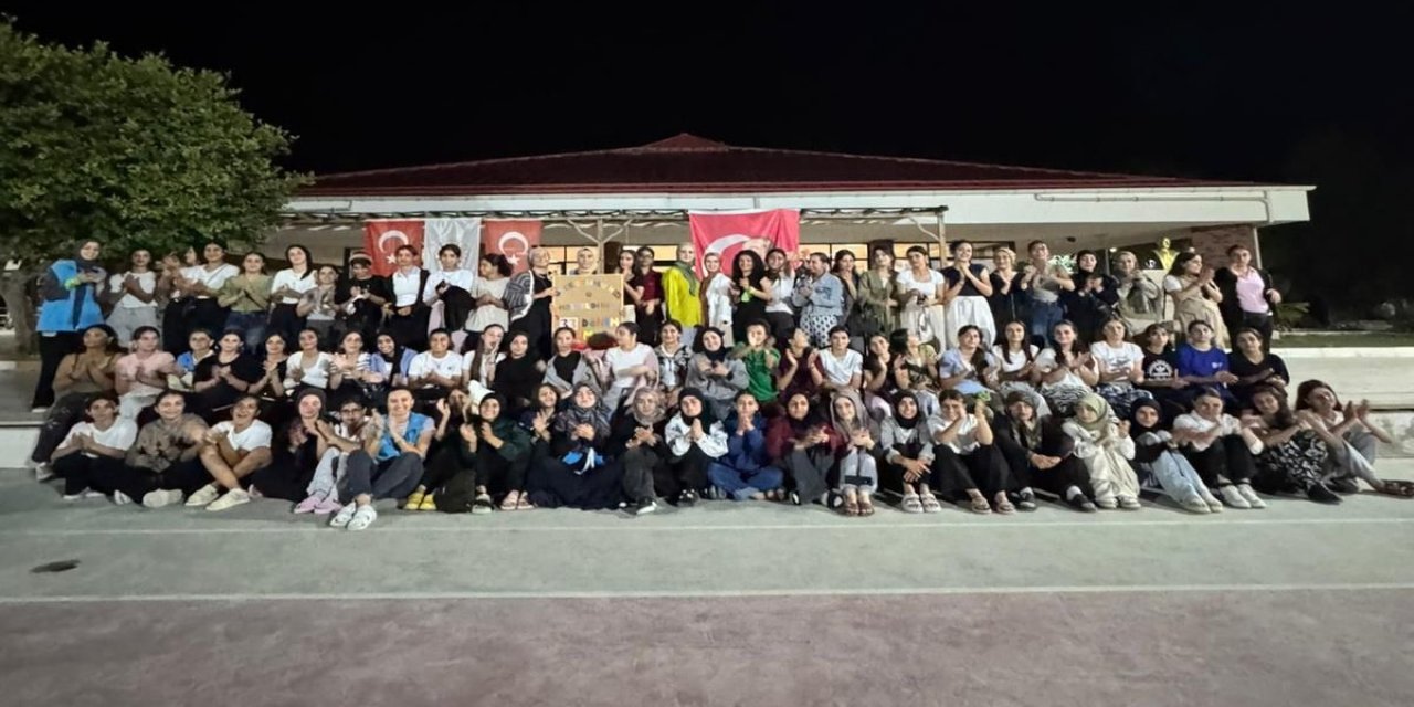 Şırnaklı gençler Mersin’de kamp yaptı