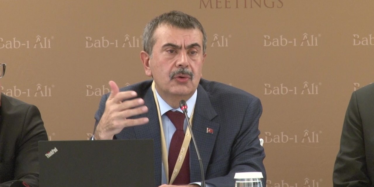 MEB Bakanı Tekin: "Sınavlarda yapay zeka destekli açık uçlu sorular olacak"
