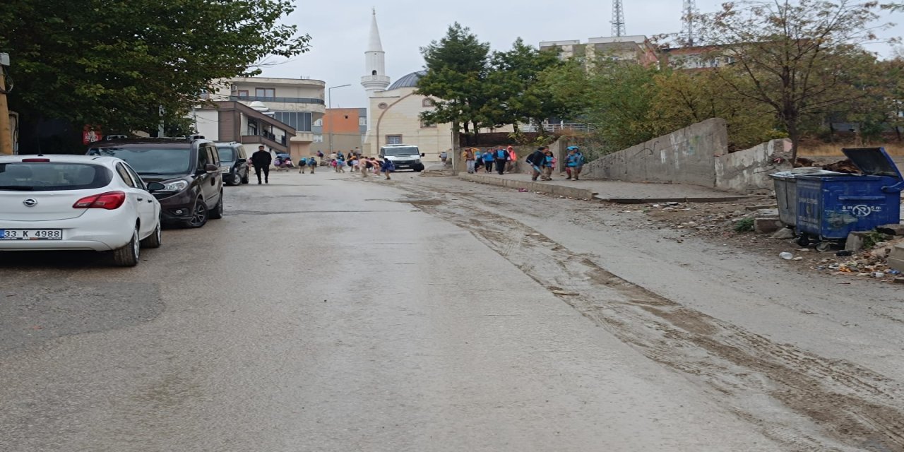 Şırnak Merkezde Yollar Delik Deşik: Sürücüler Tepkili