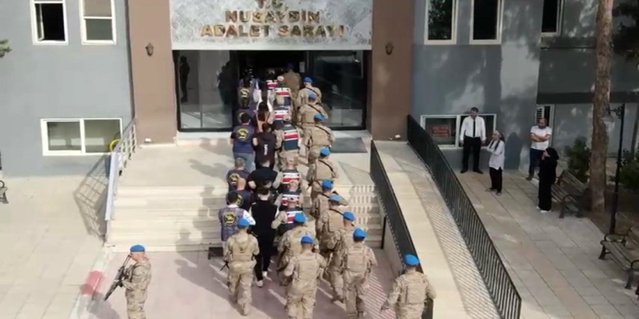 Mardin'de tarlada yanmış cesedin sırrı '3 anahtar' ile çözüldü