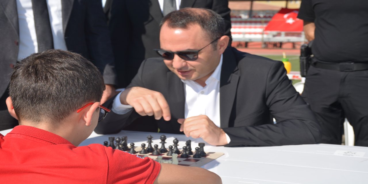 Silopi Şehir Stadyumu 29 Ekim Santranç Etkinliği İle Coştu