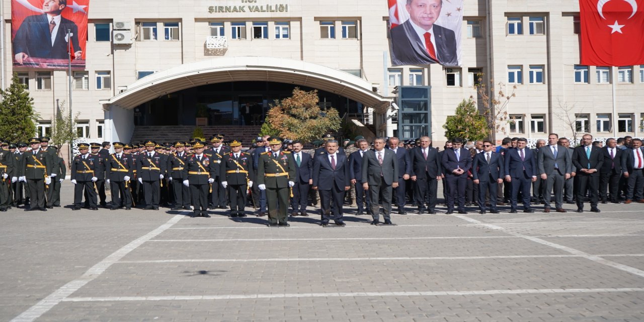 Şırnak’ta Cumhuriyet Bayramı kutlamaları çelenk töreniyle başladı